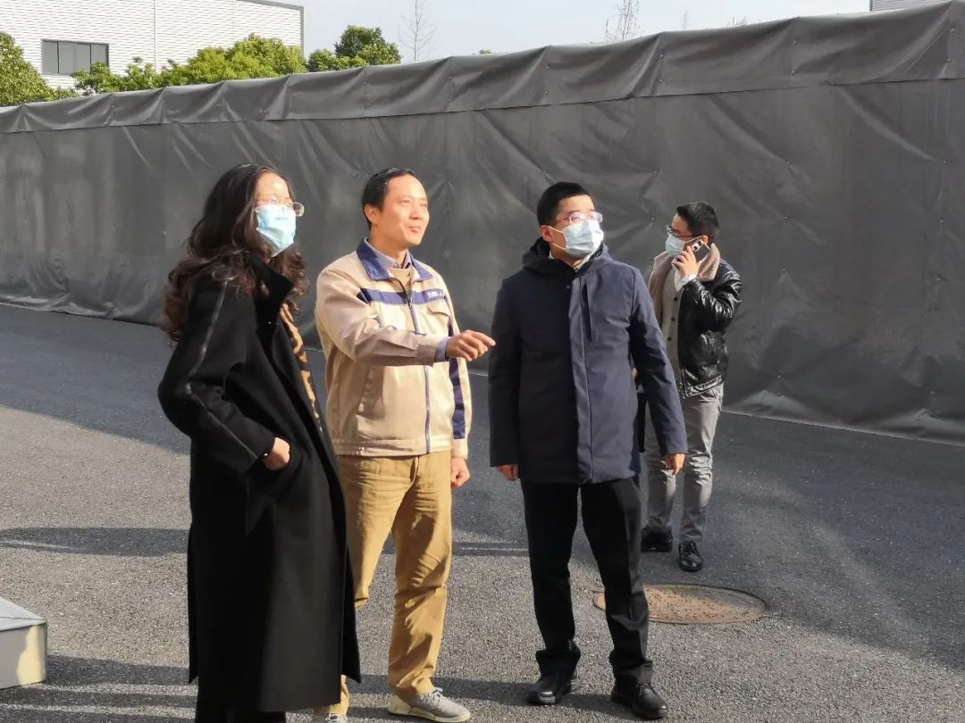 李晟文副市長(zhǎng)一行赴萬潤(rùn)光電走訪調(diào)研